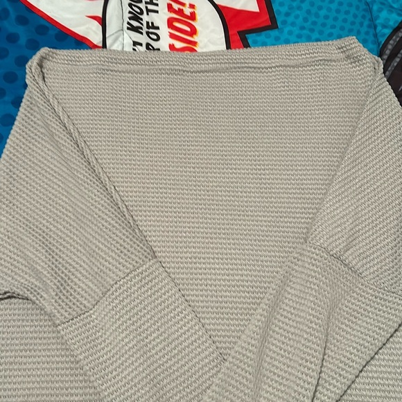 🔥NWOT Batwing Wide Boatneck Off Shoulder Dolman Long Sleeve Medium Knit Top - Picture 15 of 16